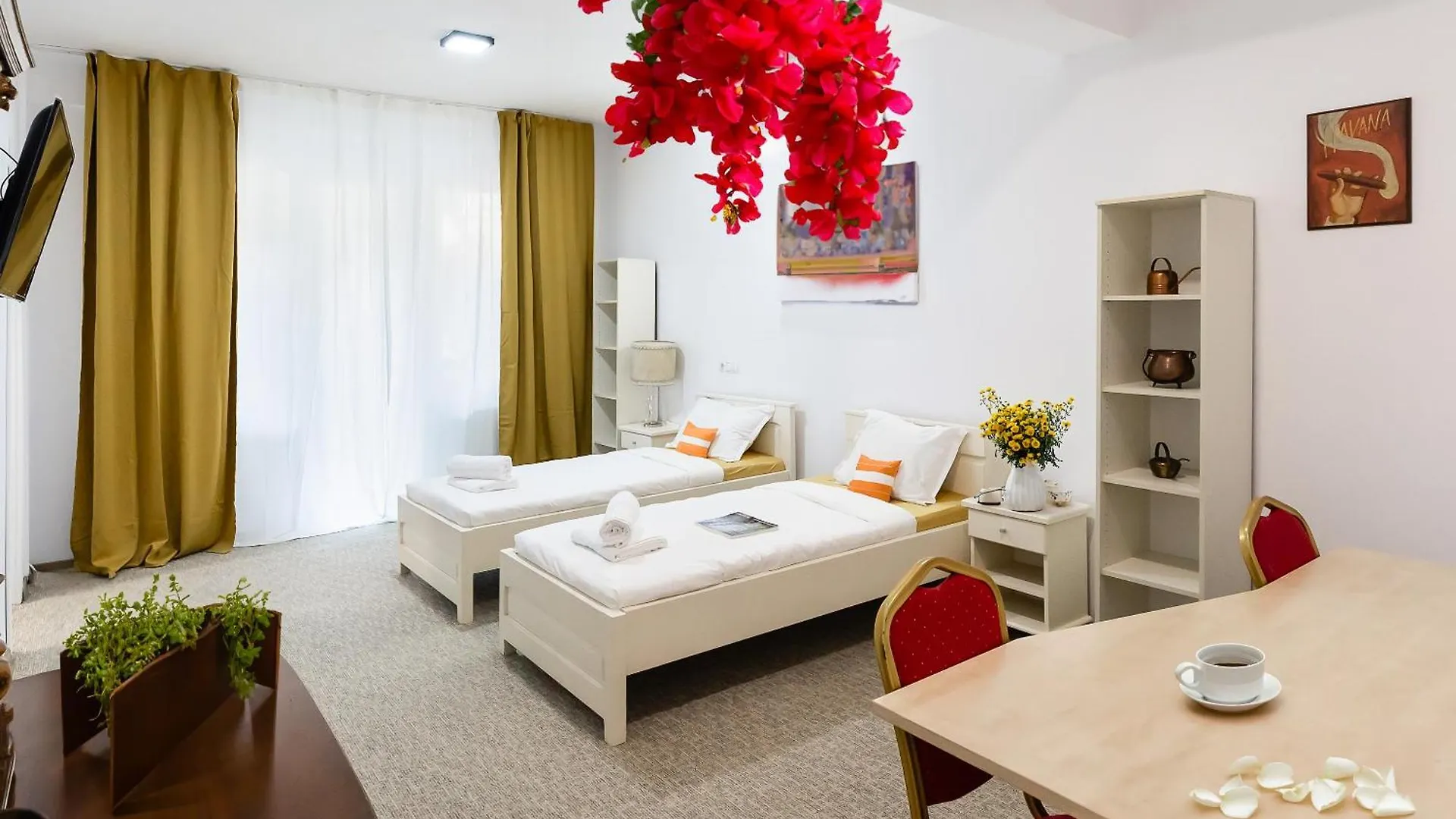 Central Studios In Piata Romana Bucureşti Apartament