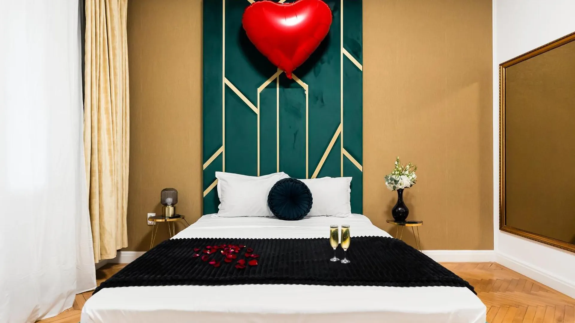 Apartament Central Studios In Piata Romana Bucureşti