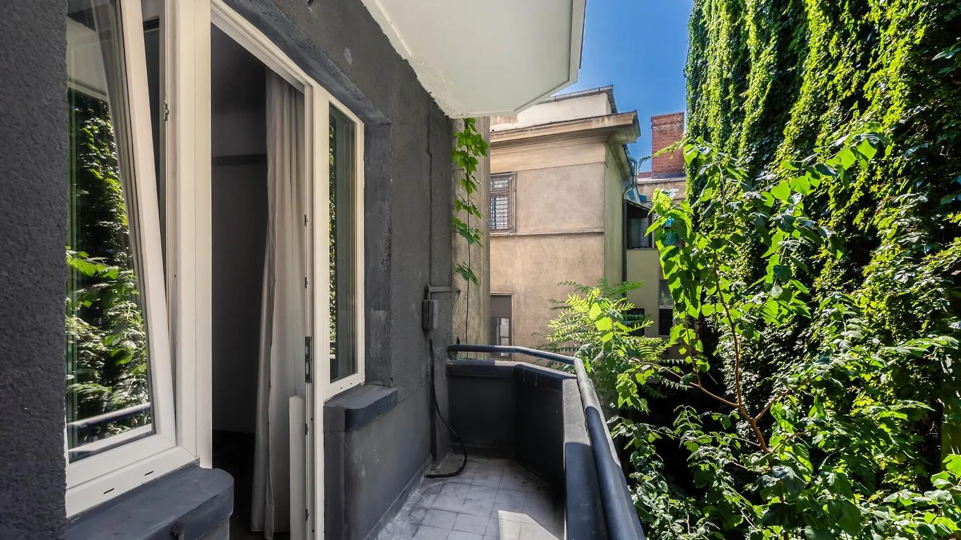 Apartament Central Studios In Piata Romana Bucureşti