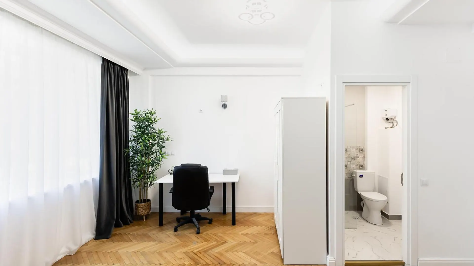 Central Studios In Piata Romana Bucureşti Apartament