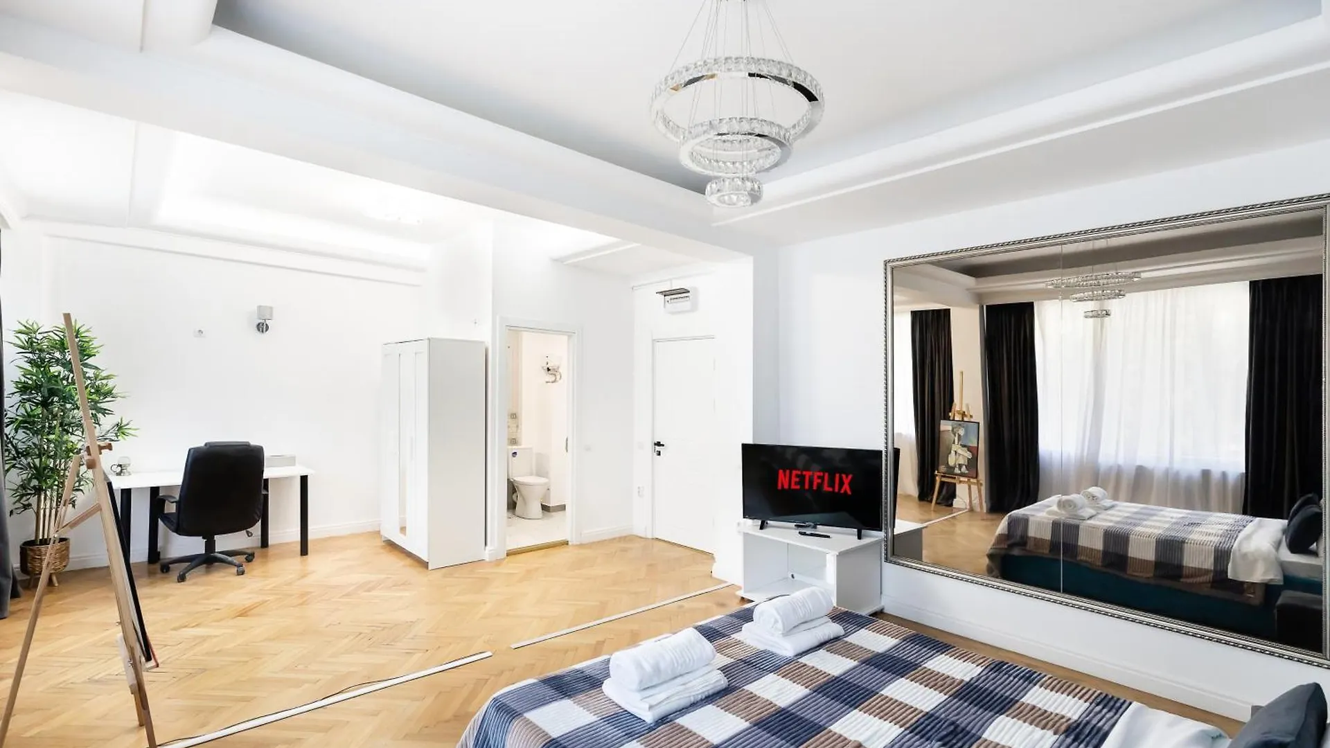 Apartament Central Studios In Piata Romana Bucureşti