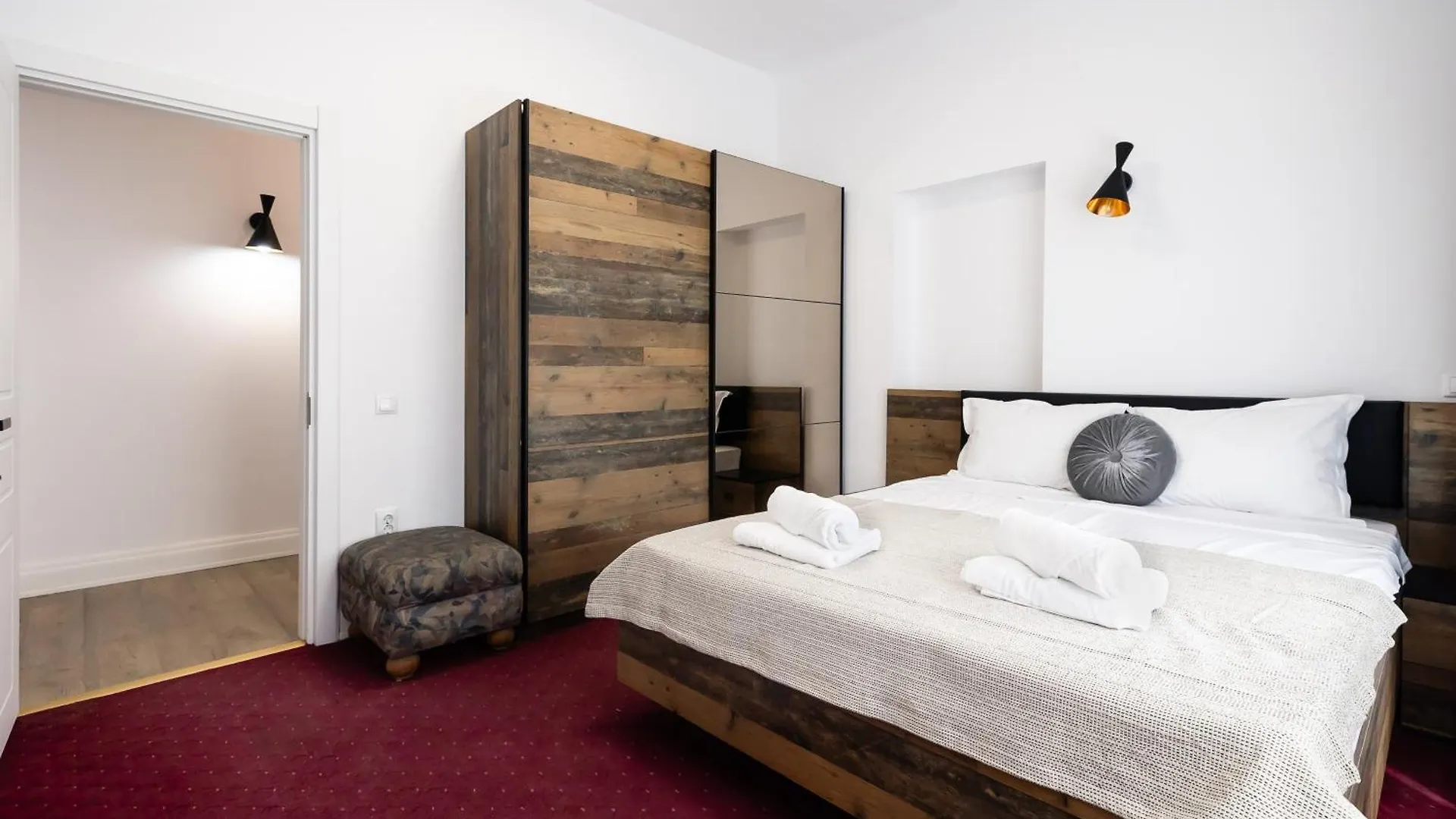 Central Studios In Piata Romana Bucarest Apartamento