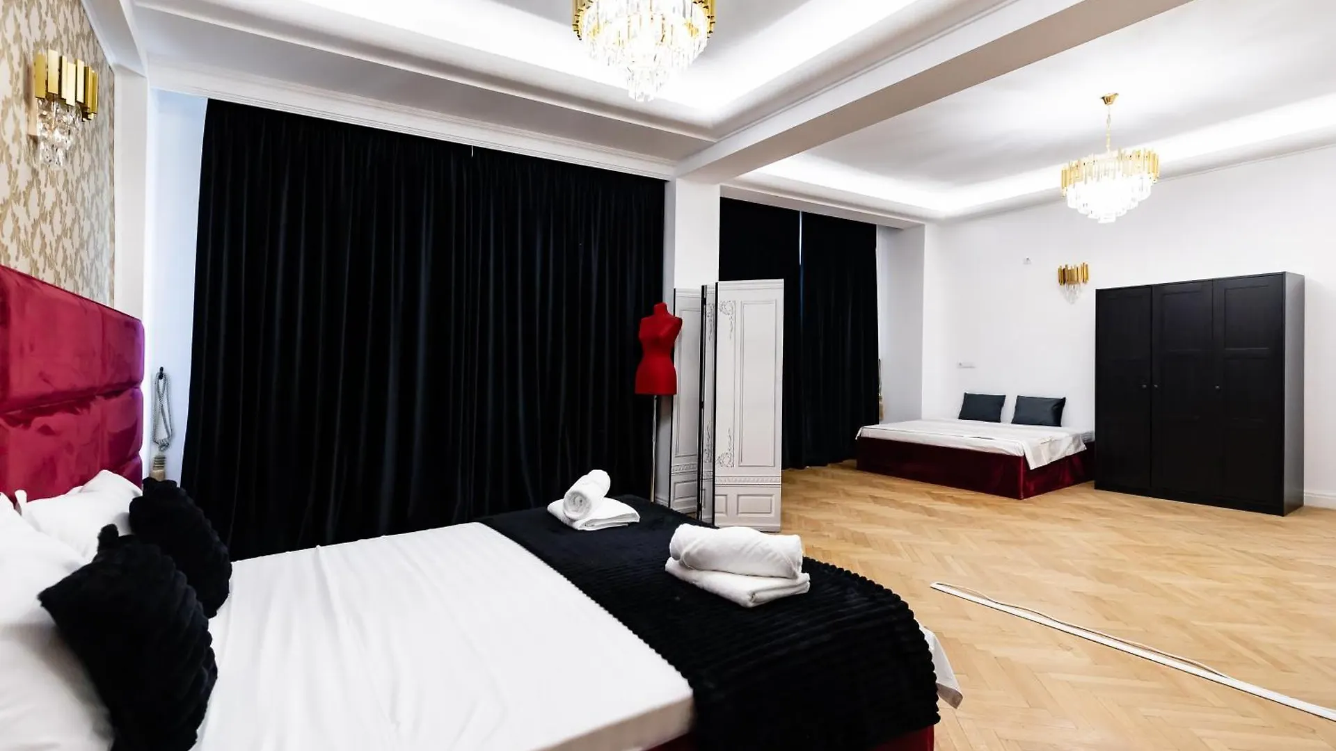 Central Studios In Piata Romana Bucarest